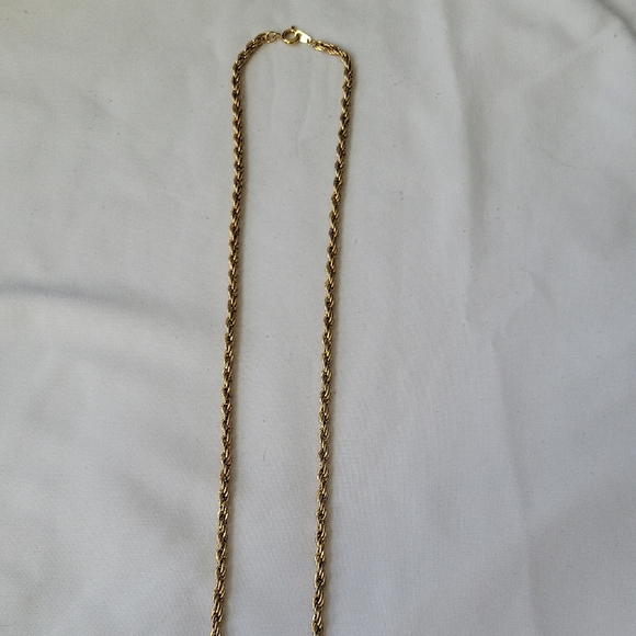 Jewelry - Vintage Elegant Gold Tone Rope Chain Necklace